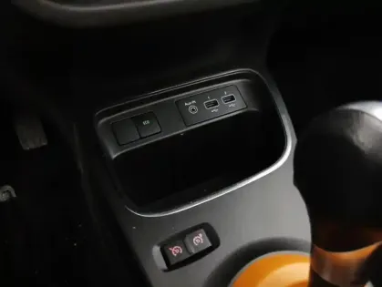 Photo 23 Renault Twingo E-TECH ELECTRIQUE III Achat Intégral - 21 Intens