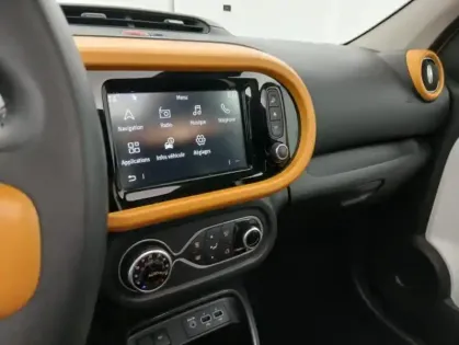Photo 21 Renault Twingo E-TECH ELECTRIQUE III Achat Intégral - 21 Intens