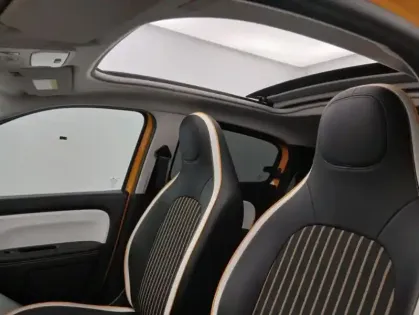 Photo 28 Renault Twingo E-TECH ELECTRIQUE III Achat Intégral - 21 Intens