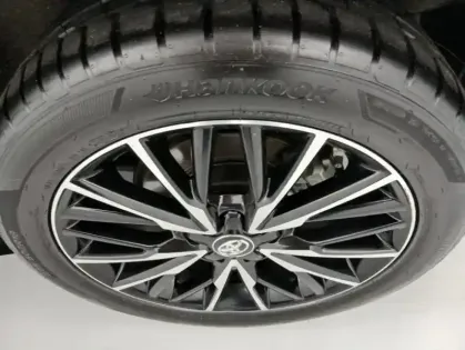 Photo 16 Toyota C-HR HYBRIDE MC19 2.0L Distinctive