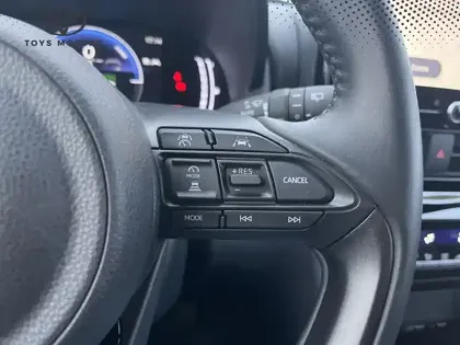 Photo 13 Toyota Yaris Hybride 116h Design