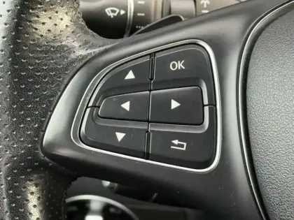 Photo 23 Mercedes GLA 200 Starlight Edition Classe / X156 St