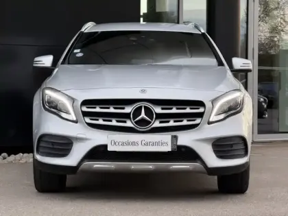 Photo 6 Mercedes GLA 200 Starlight Edition Classe / X156 St