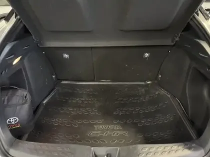 Photo 9 Toyota C-HR 1.8 Hybride 122 Edition ch