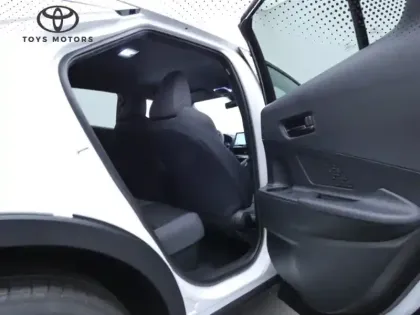 Photo 21 Toyota C-HR 1.8 Hybride 140 Design pack confort