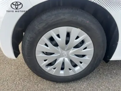 Photo 8 Toyota Yaris Hybride 116h Dynamic