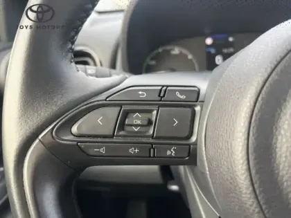 Photo 14 Toyota Yaris Hybride 116h Dynamic