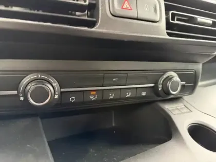 Photo 20 Citroën Berlingo M BlueHDi 100ch Feel Pack + GPS + Attelage