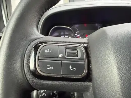 Photo 13 Citroën Berlingo M BlueHDi 100ch Feel Pack + GPS + Attelage