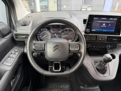 Photo 22 Citroën Berlingo M BlueHDi 100ch Feel Pack + GPS + Attelage