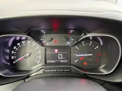 Photo 19 Citroën Berlingo M BlueHDi 100ch Feel Pack + GPS + Attelage