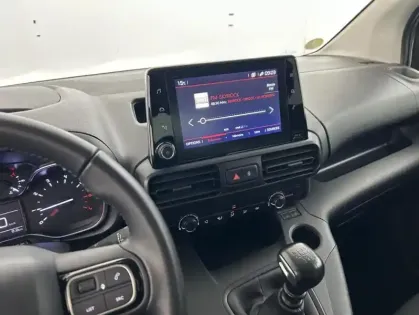 Photo 41 Citroën Berlingo M BlueHDi 100ch Feel Pack + GPS + Attelage