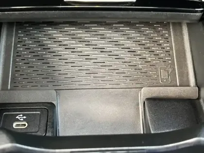 Photo 19 Mercedes CLA 250 e Hybrid EQ AMG Line