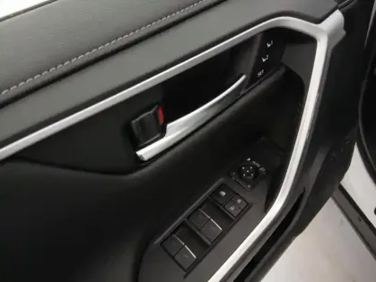 Photo 19 Toyota Rav4 HYBRIDE MY22 222 ch AWD-i Dynamic