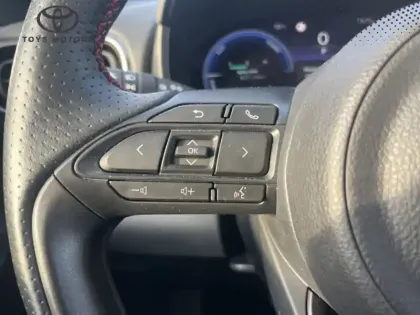 Photo 14 Toyota Yaris Hybride 130h GR SPORT