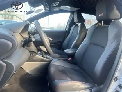 Photo 11 Toyota Yaris Hybride 130h GR SPORT