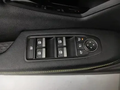 Photo 19 Renault Megane EV60 220 ch super charge Techno