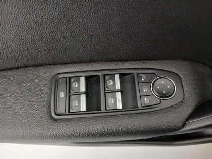 Photo 19 Renault Captur E-Tech 145 - 21 Intens