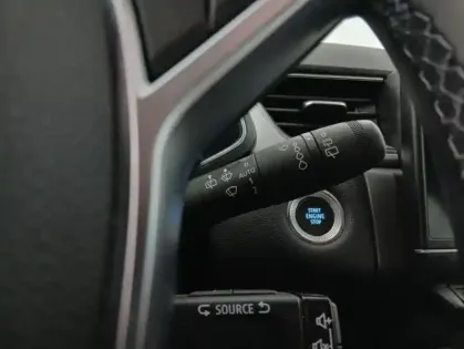 Photo 26 Renault Captur E-Tech 145 - 21 Intens