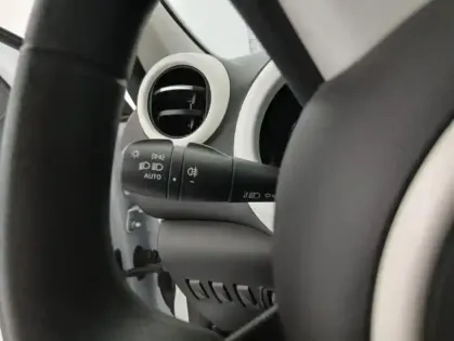 Photo 24 Renault Twingo III SCe 65 - 21 Zen