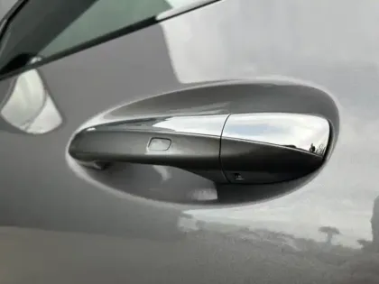 Photo 23 Mercedes GLA 250 e Hybrid EQ AMG Line