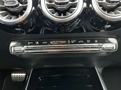 Photo 18 Mercedes GLA 250 e Hybrid EQ AMG Line