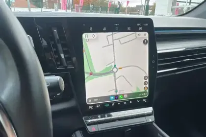 Photo 17 Renault Austral E-Tech hybrid 200 Iconic