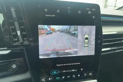 Photo 18 Renault Austral E-Tech hybrid 200 Iconic