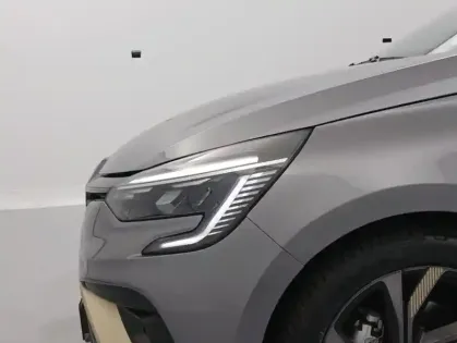 Photo 17 Renault Clio V E-Tech full hybrid 145 Engineered