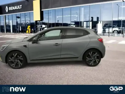 Photo 10 Renault Clio V E-Tech full hybrid 145 Engineered