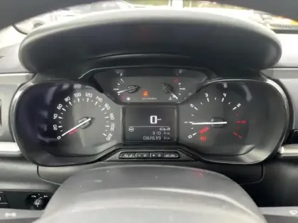 Photo 11 Citroën C3  1.2 PureTech 83ch S&S YOU!