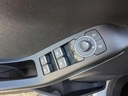 Photo 11 Ford Puma  1.0 Flexifuel 125ch S&S mHEV Titanium