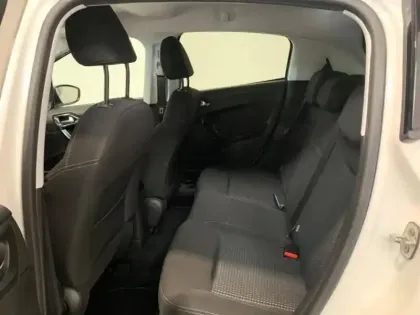 Photo 11 Peugeot 208  1.2 110  Allure EAT6 5p GPS Camera