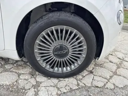 Photo 12 Fiat 500 Gén. II Ph1 MY22 Icône 3