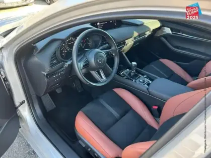 Photo 14 Mazda Mazda3 Mazda 3 2.5 e-SKYACTIV-G M-Hybrid 140ch Nagisa 2025