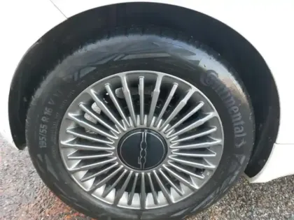 Photo 10 Fiat 500  e 118ch Icône