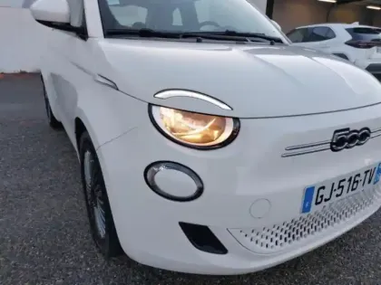 Photo 12 Fiat 500  e 118ch Icône