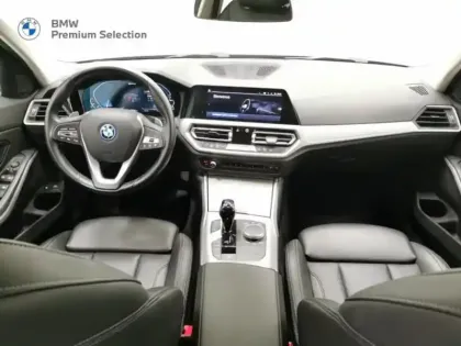 Photo 9 BMW Serie 3 Série 3 Touring 330eA 292ch Business Design