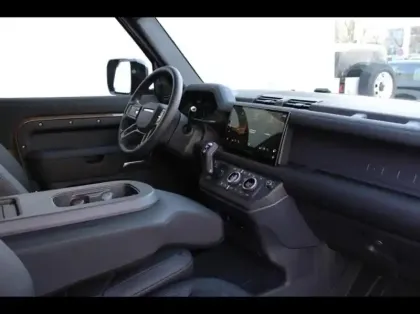 Photo 21 Land rover Defender  90 3.0 D250 Hard Top X-Dynamic SE