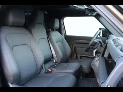 Photo 22 Land rover Defender  90 3.0 D250 Hard Top X-Dynamic SE