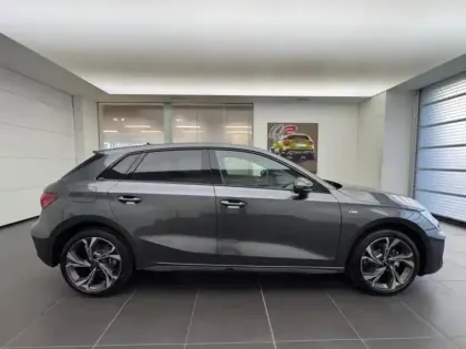 Photo 3 Audi A3  Sportback 40 TFSI e 204ch PHEV S line S tronic 6