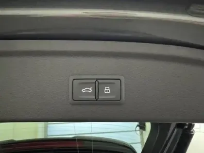 Photo 7 Audi A3  Sportback 40 TFSI e 204ch PHEV S line S tronic 6