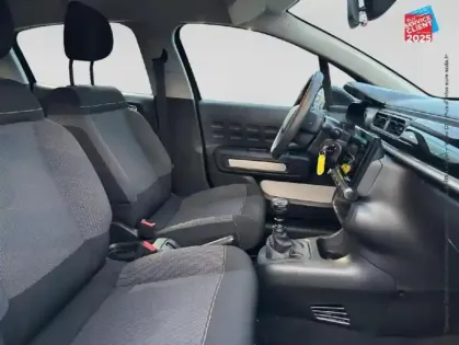 Photo 4 Citroën C3  1.2 PureTech 110ch S/S PLUS GPS Radar AR Carplay