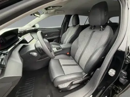 Photo 8 Peugeot 408  Hybrid 136ch Allure e-DCS6