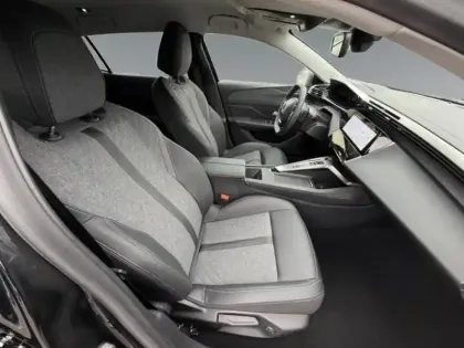 Photo 14 Peugeot 408  Hybrid 136ch Allure e-DCS6