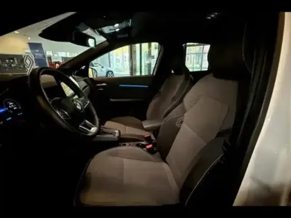 Photo 6 Renault Captur  1.6 E-Tech full hybrid 145ch Techno