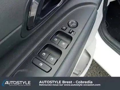 Photo 11 Hyundai I20  1.0 T-GDi 100ch Hybrid Creative DCT-7