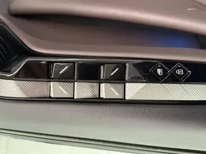 Photo 11 DS DS 4  Hybride 136ch Antoine de Saint Exupéry Automatique