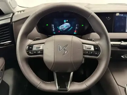 Photo 14 DS DS 4  Hybride 136ch Antoine de Saint Exupéry Automatique