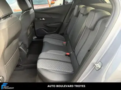 Photo 11 Peugeot 2008  1.2 Hybrid 145ch Allure e-DCS6